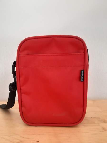 Punainen Marimekko reppu Tampere - valokuva 3