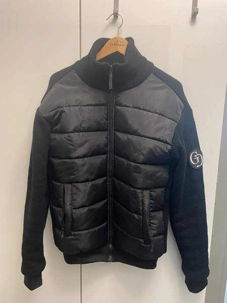 Genidoro cardigan Espoo - valokuva 2