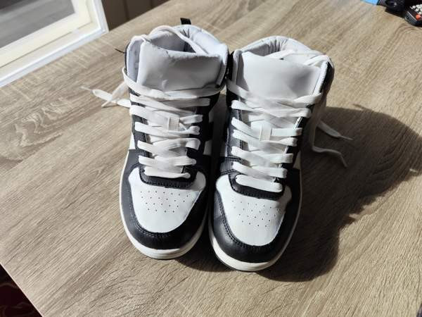 Mywear kengät. 39 Kotka - valokuva 1