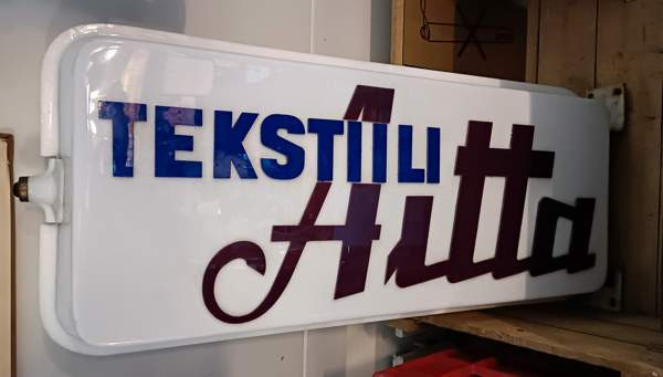 Vanha valomainos Lahti - valokuva 1