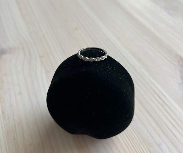 Valkokultainen timanttisormus Tampere - valokuva 3