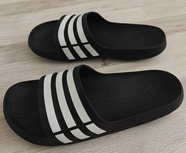 Adidas rantasandaalit koko 44 Porvoo - valokuva 2
