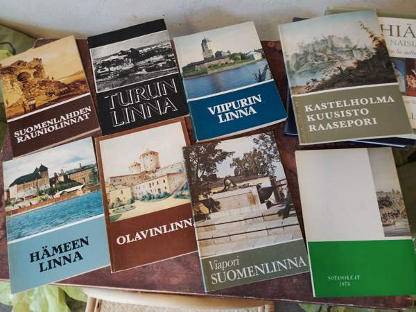 Kirjoja eri linnoista Helsinki - изображение 1