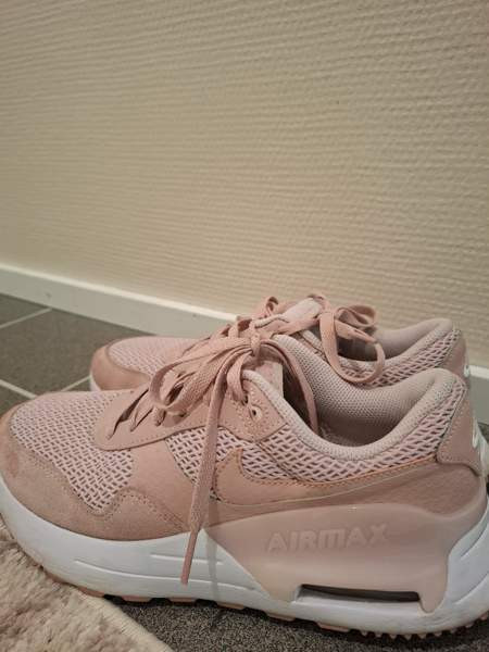 Nike airmax lenkkarit (40.5) Ярвенпяя - изображение 1