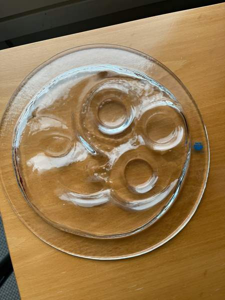 Meri lasin iso lasinen tuikkualusta Tampere - valokuva 1