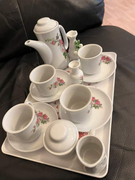 Lasten leikki posliiniastiasto / kahviastiasto yhteishintaan Kemi - valokuva 2