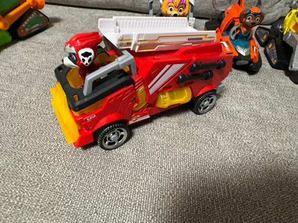 Ryhmä Hau pennut ajoneuvoineen Тампере - изображение 1