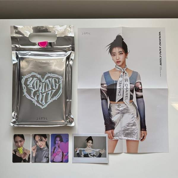 stayc - young-luv.com (kpop) Oulu - valokuva 1