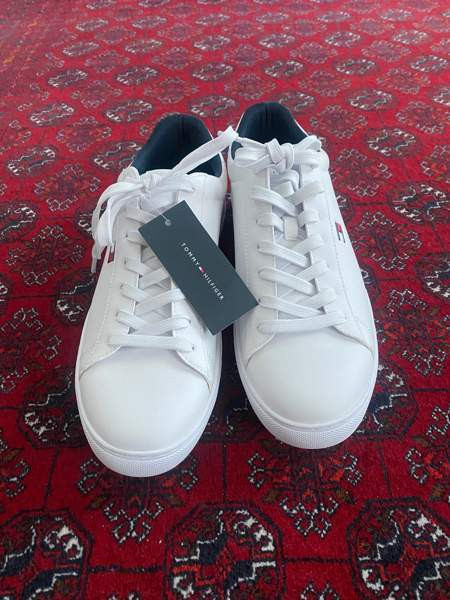 Tommy Hilfiger kengät Helsinki - valokuva 1