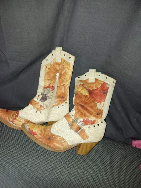 Bootsit Valkeakoski - photo 1