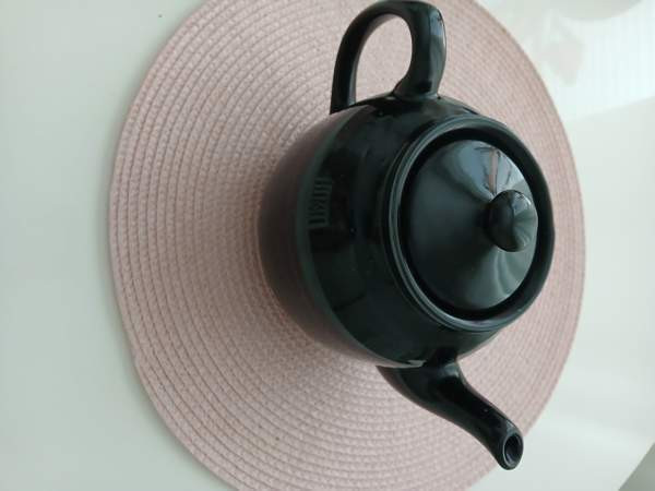 Musta teekannu Tampere - photo 2