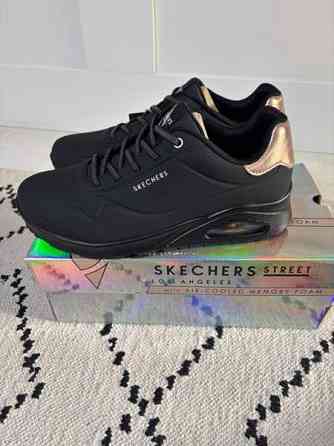 Uudet Skechers Uno Shimmer Away -kengät Турку