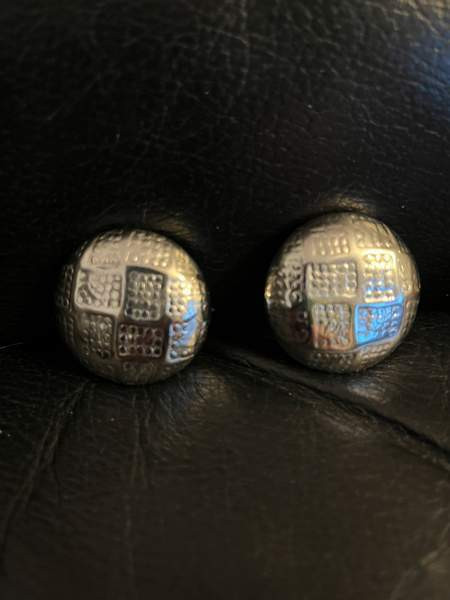 Hopeanväriset Nappikorvakorut Кеми - изображение 1