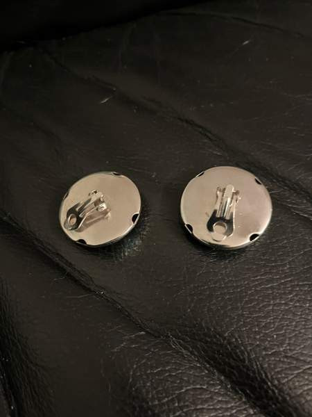 Hopeanväriset Nappikorvakorut Кеми - изображение 2