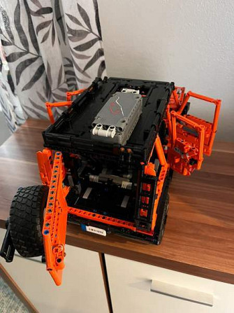 LEGO Technic 42177 - Mercedes-Benz G 500 Joensuu - photo 4