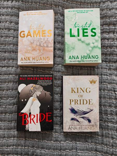 Contmporary novels 5e per book Киркконумми - изображение 1