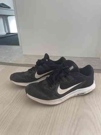 Nike juoksukengät 37,5 Lieto