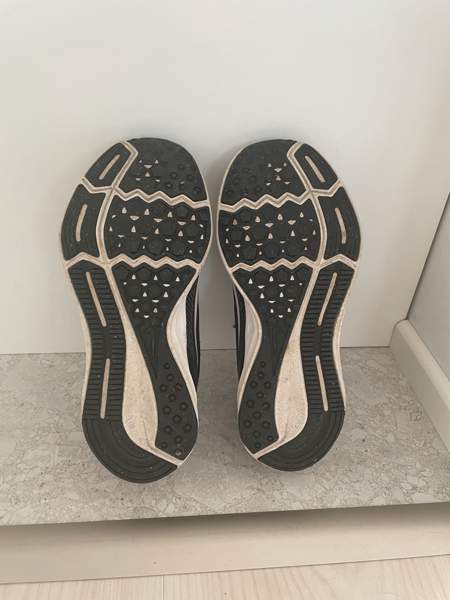 Nike juoksukengät 37,5 Lieto - valokuva 3