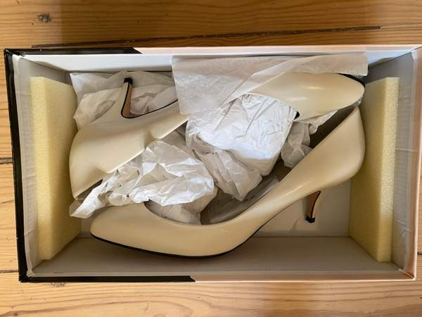 Pepe Jimenez korkokengät Helsinki - photo 1