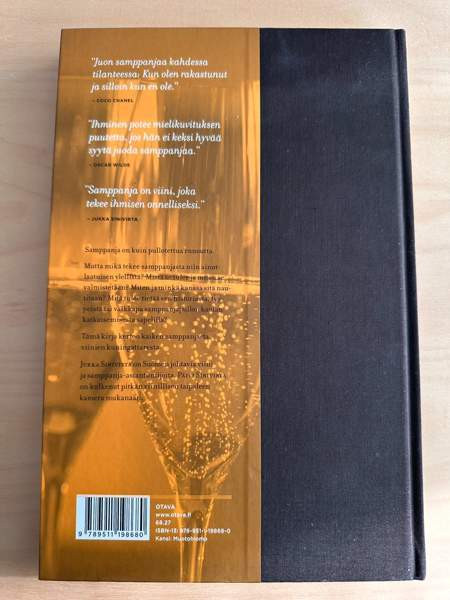 Kirja samppanjasta Vantaa - valokuva 2