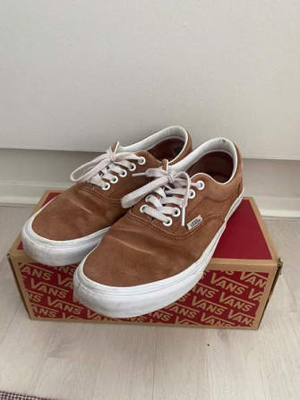 Vans (41, mokkanahkaa) Эспоо - изображение 1