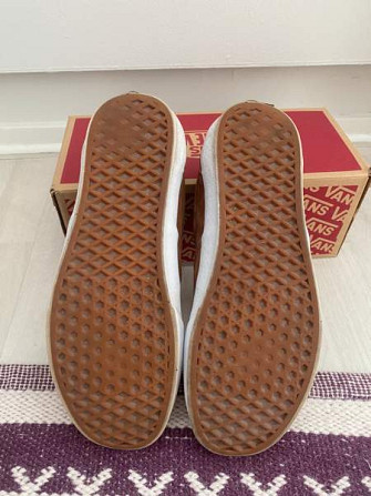 Vans (41, mokkanahkaa) Эспоо - изображение 4