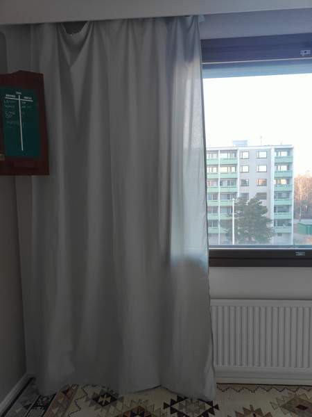 Vaaleat ohuet verhot Vantaa - valokuva 1