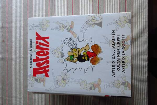 Asterix kirjasto hyväkuntoinen. Kunto näkyy kuvissa. Lahti – foto 1