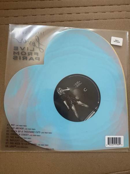 Taylor Swift -Lover live from Paris Сало - изображение 2