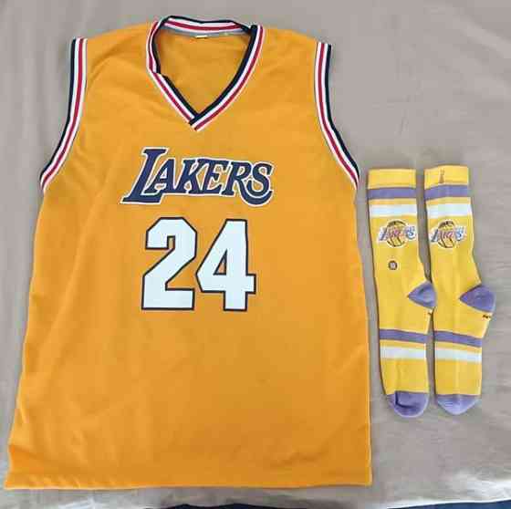 Lakers hihaton paita ja sukat Эспоо
