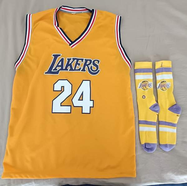 Lakers hihaton paita ja sukat Эспоо - изображение 1