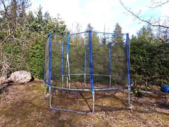 Trampoliini Atom halk. n.4M. Туусула