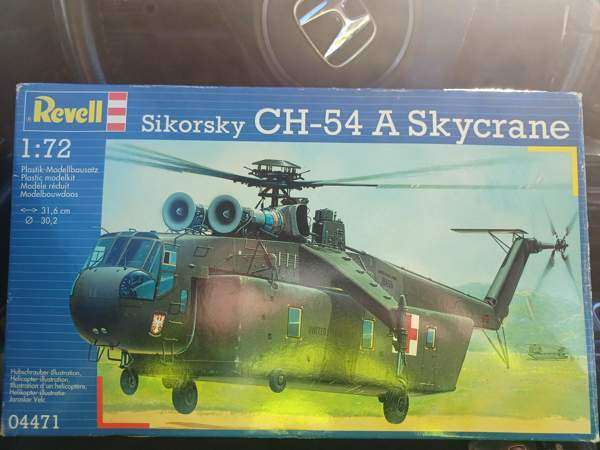 Rewell pienoismalli Sikorsky CH-54 A Skycrane Jyvaeskylae - photo 1