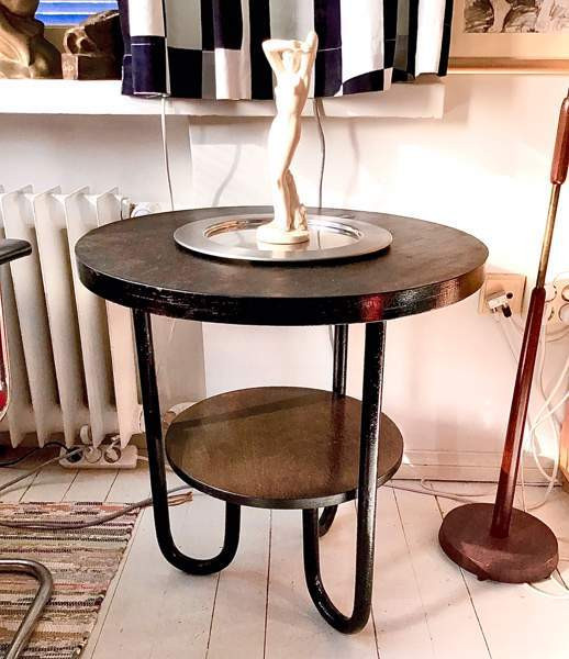 Funkkis pöytä. Aito 1930-luvun Funkis pöytä, sivupöytä, tupakkapöytä. Helsinki - valokuva 1