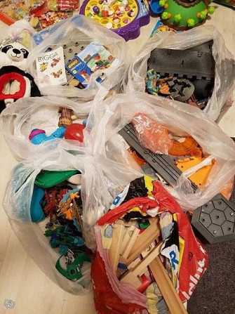 Lelut, lelu, Eri lelujen sekoitus, palapeli Espoo - valokuva 1