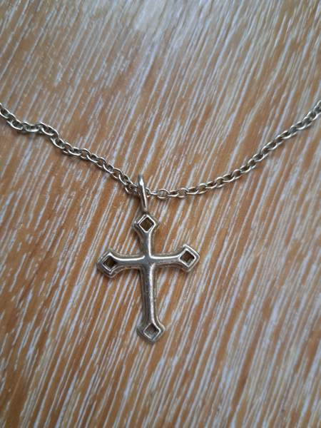 Kalevalan hopeinen Illusioni risti 3 cm Оулу - изображение 2