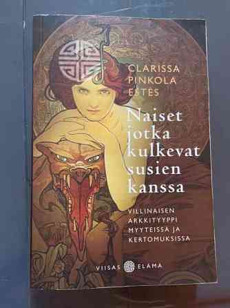 Naiset jotka kulkevat susien kanssa -kirja Helsinki