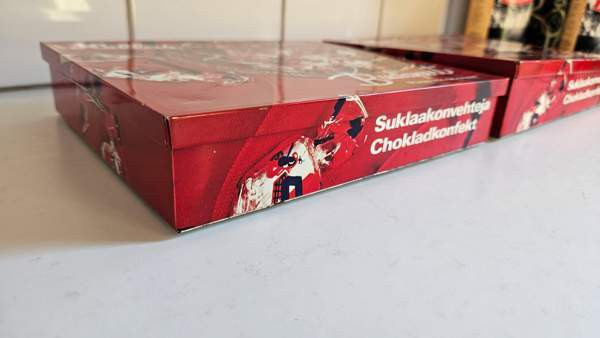 Vintage peltirasia Hellas pelti sisustus keräily Helsinki - valokuva 4