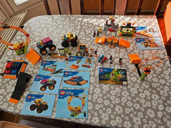 Myydään Lego City 60293, 60295 ja 60299 Espoo – foto 1
