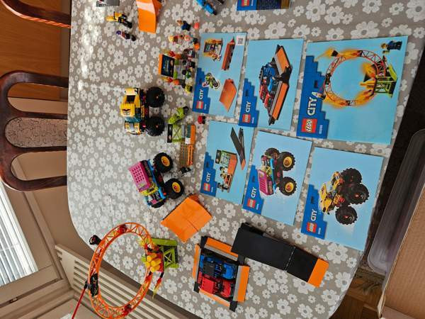 Myydään Lego City 60293, 60295 ja 60299 Espoo - valokuva 2