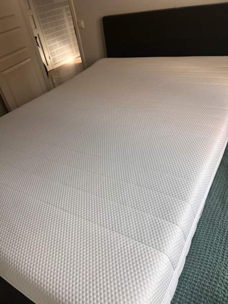 ÅKREHAMN 140x200 semi-firm/white Helsinki – foto 1