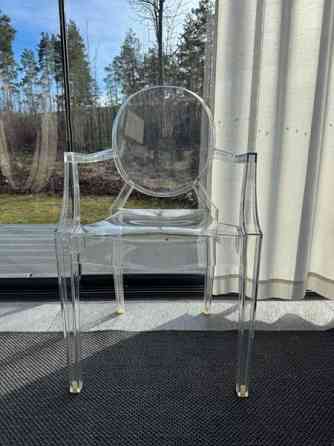 Kartell Louis Ghost -tuoli Вантаа