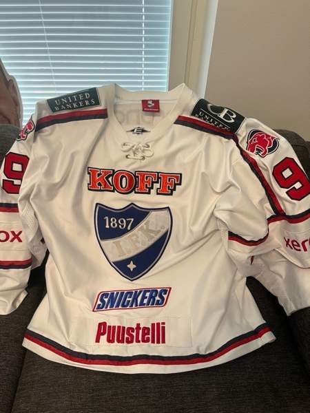 HIFK Kimmo Kuhdan pelipaita Vantaa – foto 1