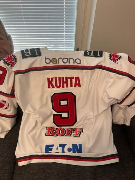 HIFK Kimmo Kuhdan pelipaita Vantaa – foto 2