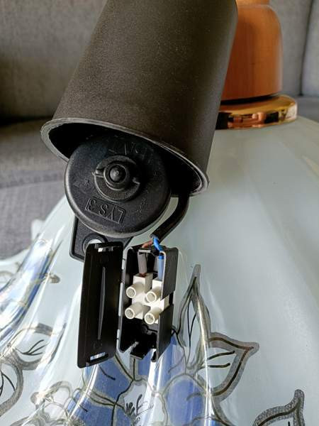 Lasinen kattovalaisin Pori - valokuva 2