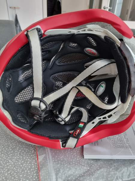 LAS Victory Supreme Road Racing Helmet Эспоо - изображение 2