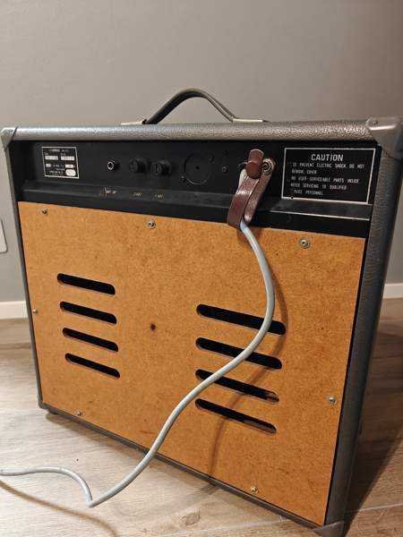 Yamaha YTA-15A vahvistin Hyvinkää - valokuva 7