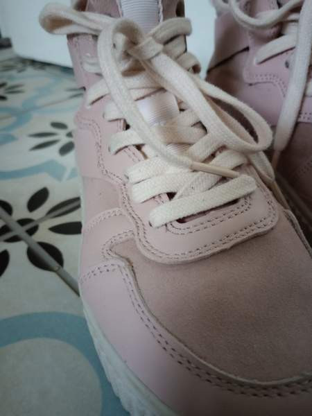 Puuteriroosa Varsitennarit (nahkaa ja mokkaa) Турку - изображение 8