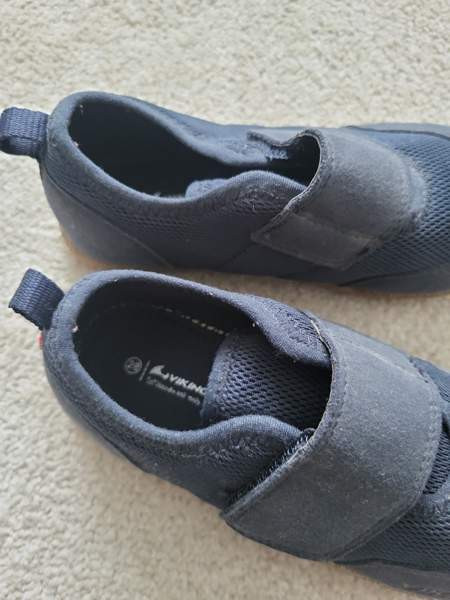 Viking 28 paljasjalkakengät Jyväskylä - valokuva 3