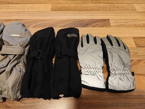 Neljät hanskat välikauteen n. 4-5 -vuotiaalle Пори - изображение 3